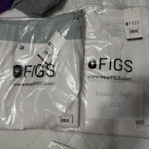 Figs Women's Optic White Xl Rafaela and XXL Zamora